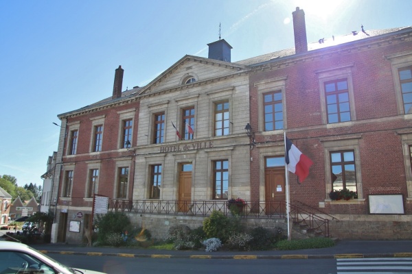 Photo Bray-sur-Somme - la mairie