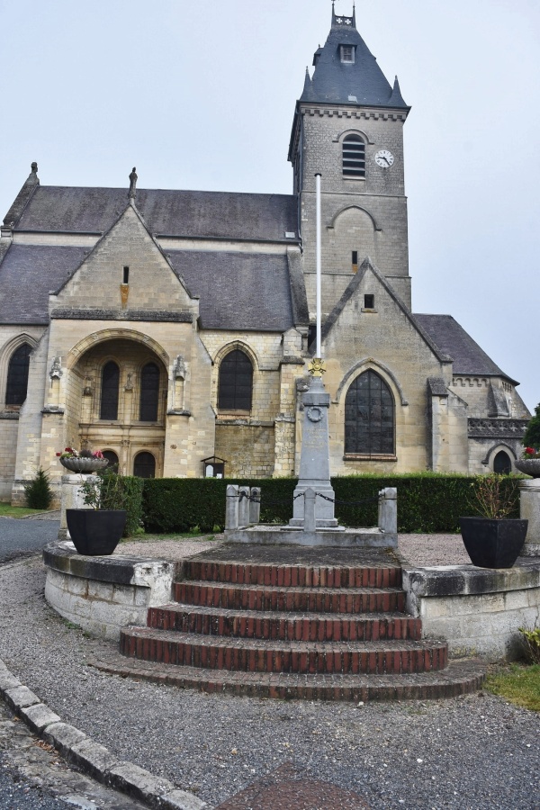 Photo Croix-Moligneaux - le monument aux morts