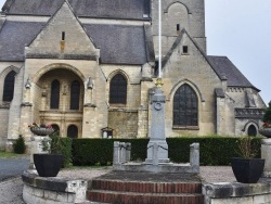 Photo paysage et monuments, Croix-Moligneaux - le monument aux morts
