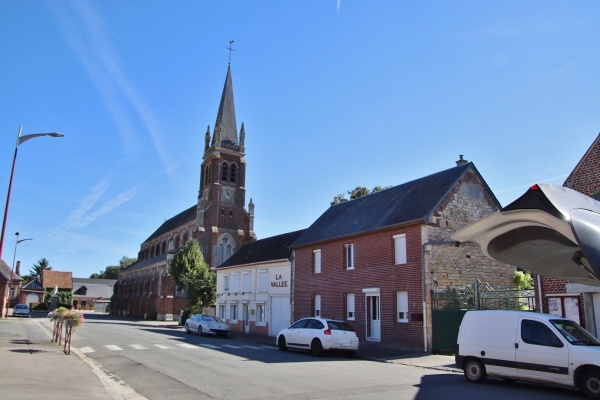 Photo Étinehem - le village
