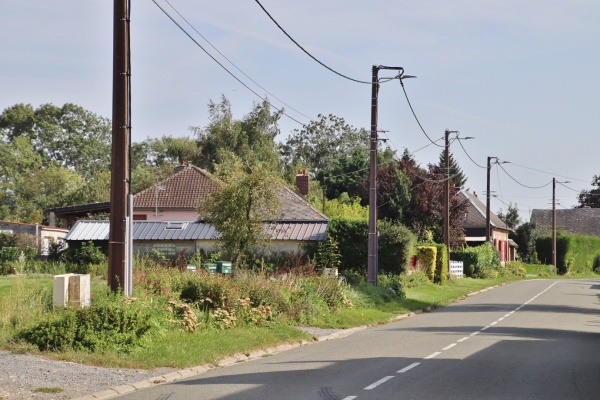 Photo Montauban-de-Picardie - le village