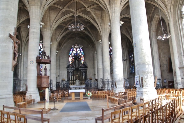 Photo Péronne - église saint Jean Baptiste