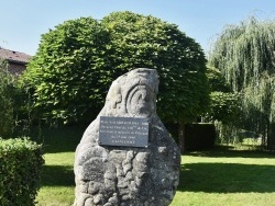 Photo paysage et monuments, Sancourt - le monument aux morts