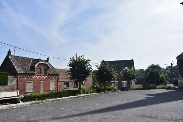 Photo Villers-Faucon - le village