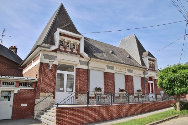 Photo Villers-Faucon - la mairie