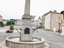 Photo paysage et monuments, Brassac - la fontaine