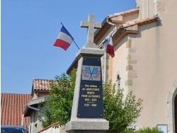 Photo paysage et monuments, Laboutarie - le monument aux morts