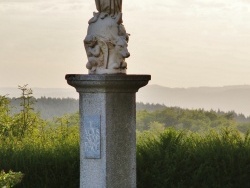 Photo paysage et monuments, Lacrouzette - Statue