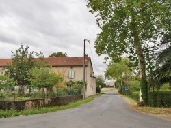 Photo paysage et monuments, Lombers - St Pierre de Conils ( Le Village )