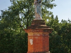 Photo paysage et monuments, Loupiac - Statue