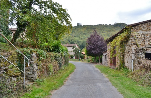 Photo Marsal - Entrée du Village