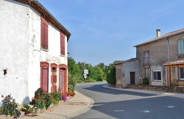 Photo Saint-Antonin-de-Lacalm - la commune