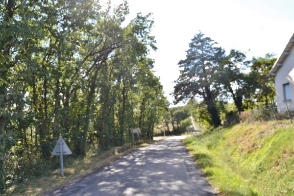 Photo Saint-Genest-de-Contest - la commune