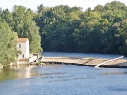 Photo paysage et monuments, Saint-Paul-Cap-de-Joux - la rivière