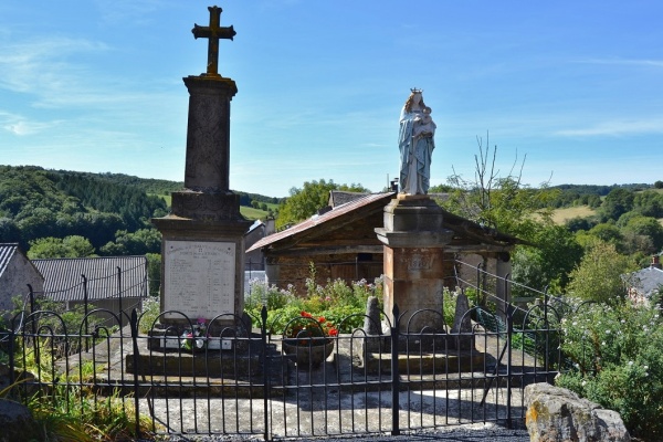 le monument aux morts