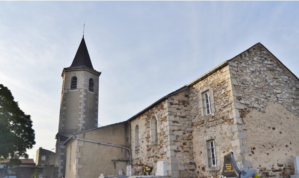 Photo Saint-Salvy-de-la-Balme - église Saint-Salvy