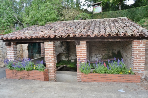 Photo Terre-Clapier - le lavoir