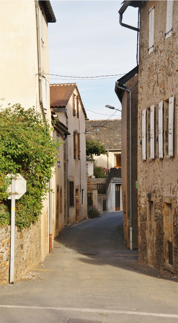 Photo Trébas - Le Village