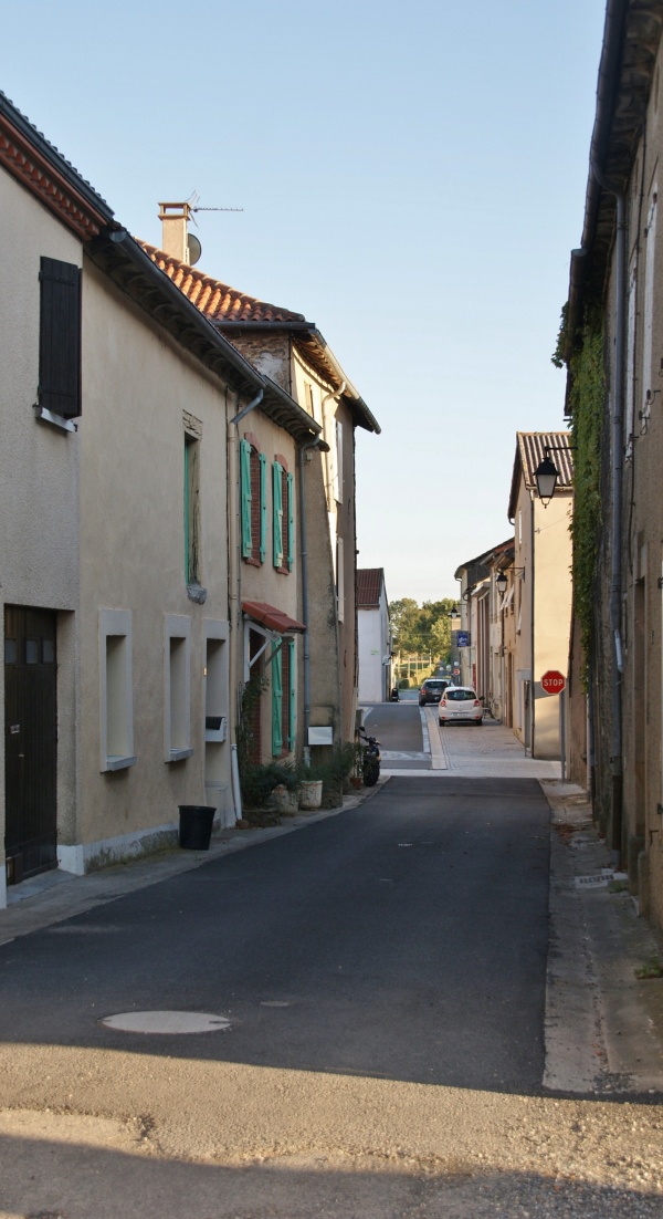 Photo Valence-d'Albigeois - Le Village