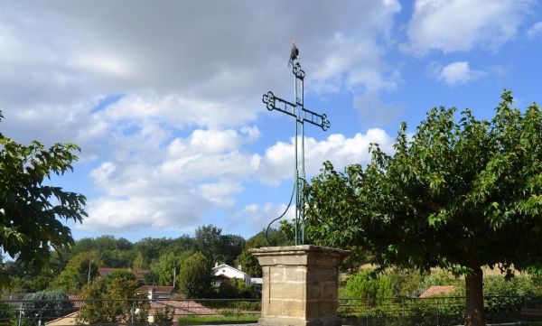 Photo Viviers-lès-Montagnes - Croix