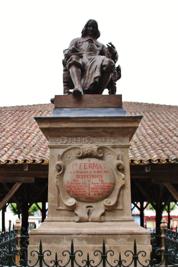 Photo Beaumont-de-Lomagne - la statue