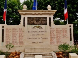Photo paysage et monuments, Beaumont-de-Lomagne - le monument aux morts