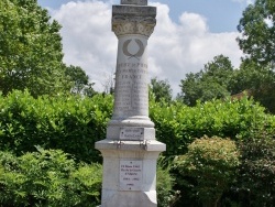Photo paysage et monuments, Lacourt-Saint-Pierre - le monument aux morts