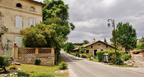 Photo Lamothe-Cumont - Le Village