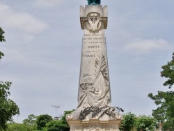 Photo paysage et monuments, Larrazet - le monument aux morts
