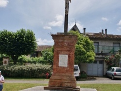 Photo paysage et monuments, Larrazet - la croix