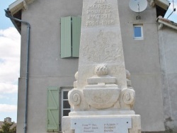 Photo paysage et monuments, Marsac - le monument aux morts