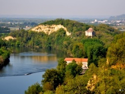 Photo paysage et monuments, Moissac - Ste Livrade, le Tarn, la centrale hydraulique, le Chateau