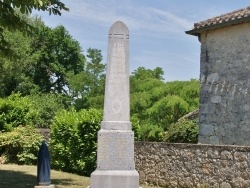 Photo paysage et monuments, Montjoi - le monument aux morts