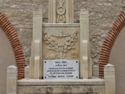 Photo paysage et monuments, Saint-Michel - le monument aux morts
