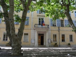 Photo paysage et monuments, Aups - la mairie