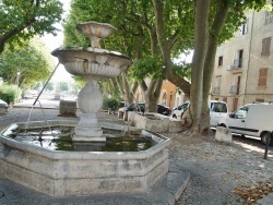 Photo paysage et monuments, Barjols - Fontaine