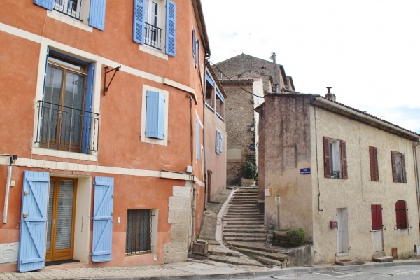 Photo Bras - le village