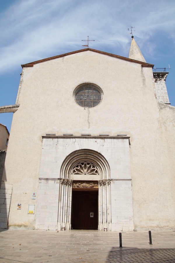 Photo Brignoles - église Saint Cyr