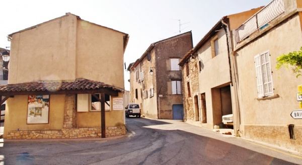 Photo Cabasse - le village