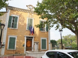 Photo paysage et monuments, La Celle - la Mairie