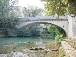 Photo paysage et monuments, Correns - le pont