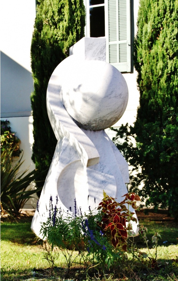 Photo La Croix-Valmer - Sculpture
