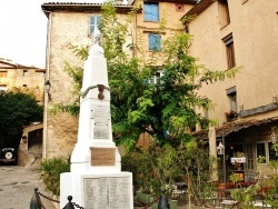 Photo paysage et monuments, Entrecasteaux - le monument aux morts