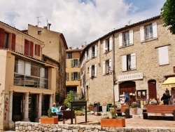 Photo paysage et monuments, Fayence - La Commune