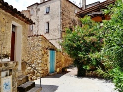 Photo paysage et monuments, Fayence - La Commune