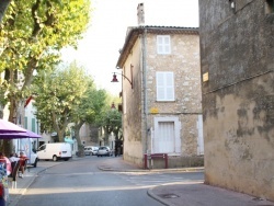 Photo paysage et monuments, Garéoult - le village