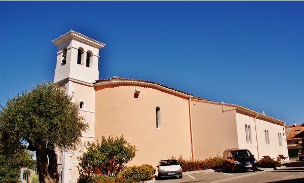 Photo La Londe-les-Maures - L'église