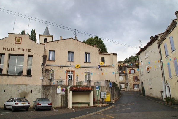 Photo Mazaugues - le village