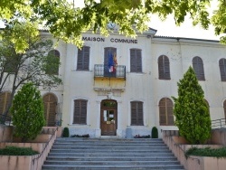 Photo paysage et monuments, Montmeyan - la commune