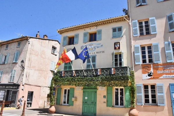 Photo La Motte - la mairie